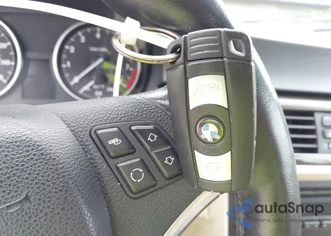 2011 BMW 328I из США, поврежденный, VIN WBADW7C58BE542675